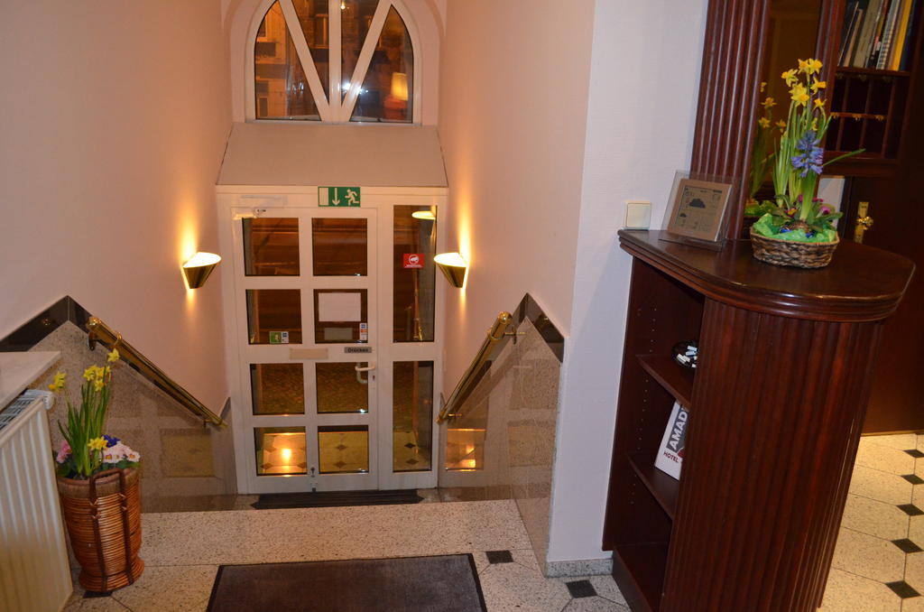 AMADEO Hotel Lipsia Esterno foto